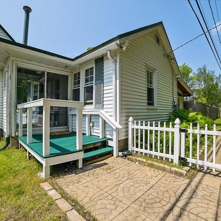 Boyne City Cottage Walk To Downtown And Lake! Exteriör bild