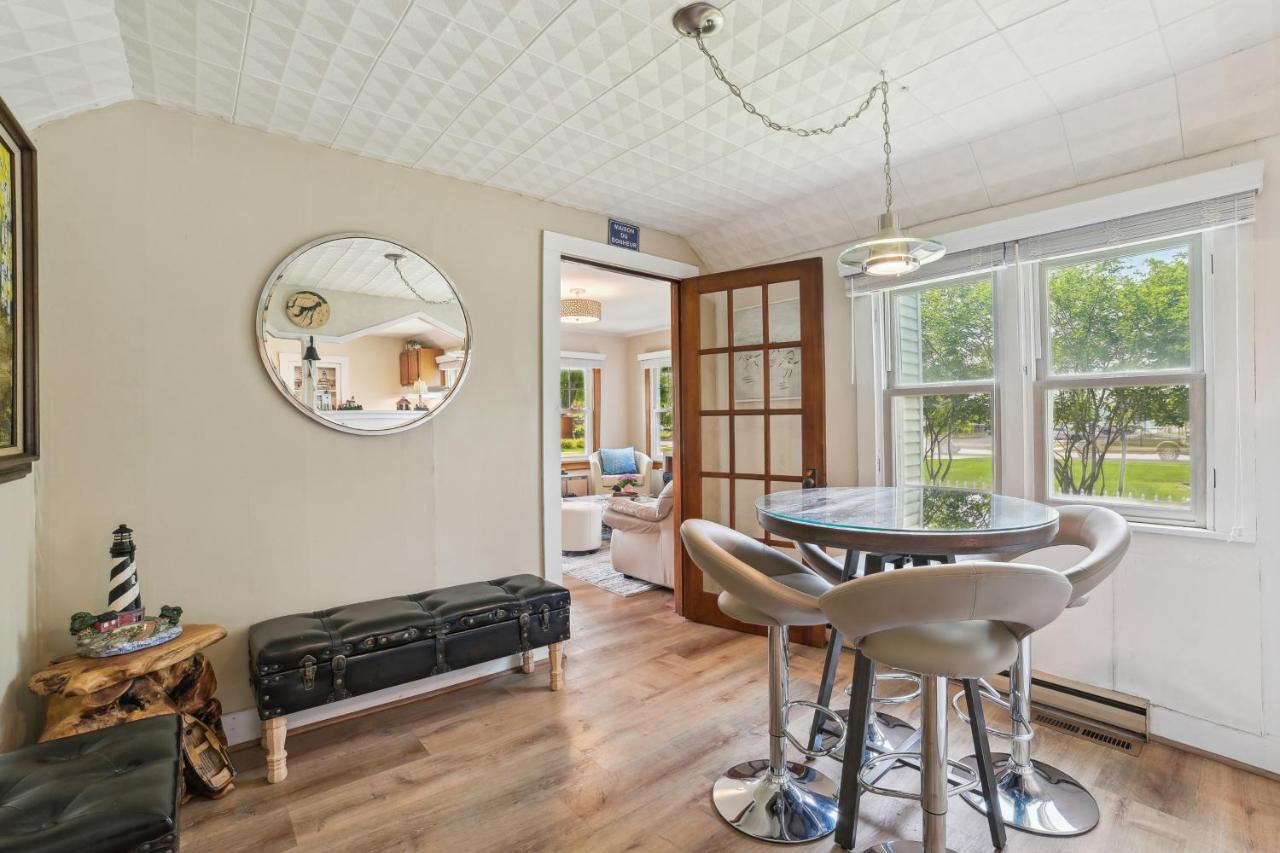 Boyne City Cottage Walk To Downtown And Lake! Exteriör bild