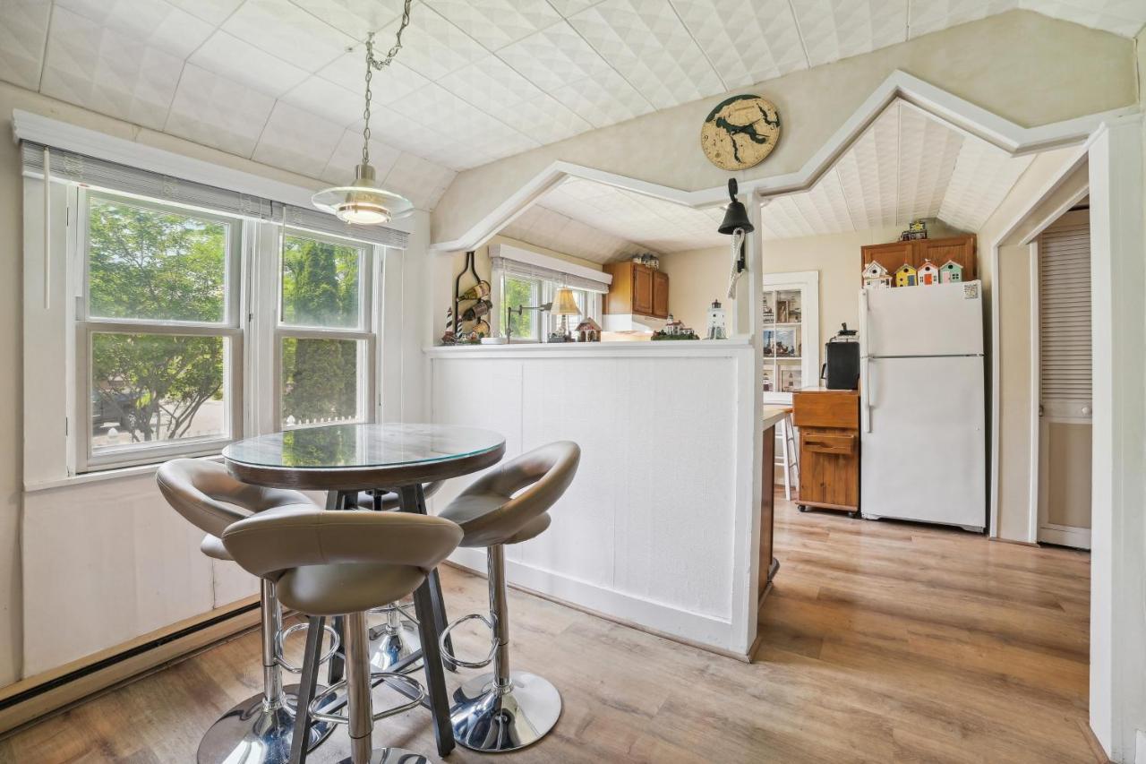 Boyne City Cottage Walk To Downtown And Lake! Exteriör bild