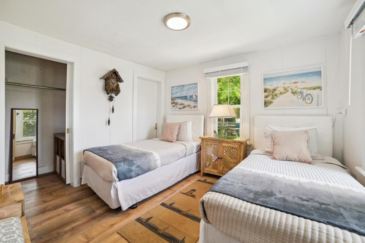 Boyne City Cottage Walk To Downtown And Lake! Exteriör bild